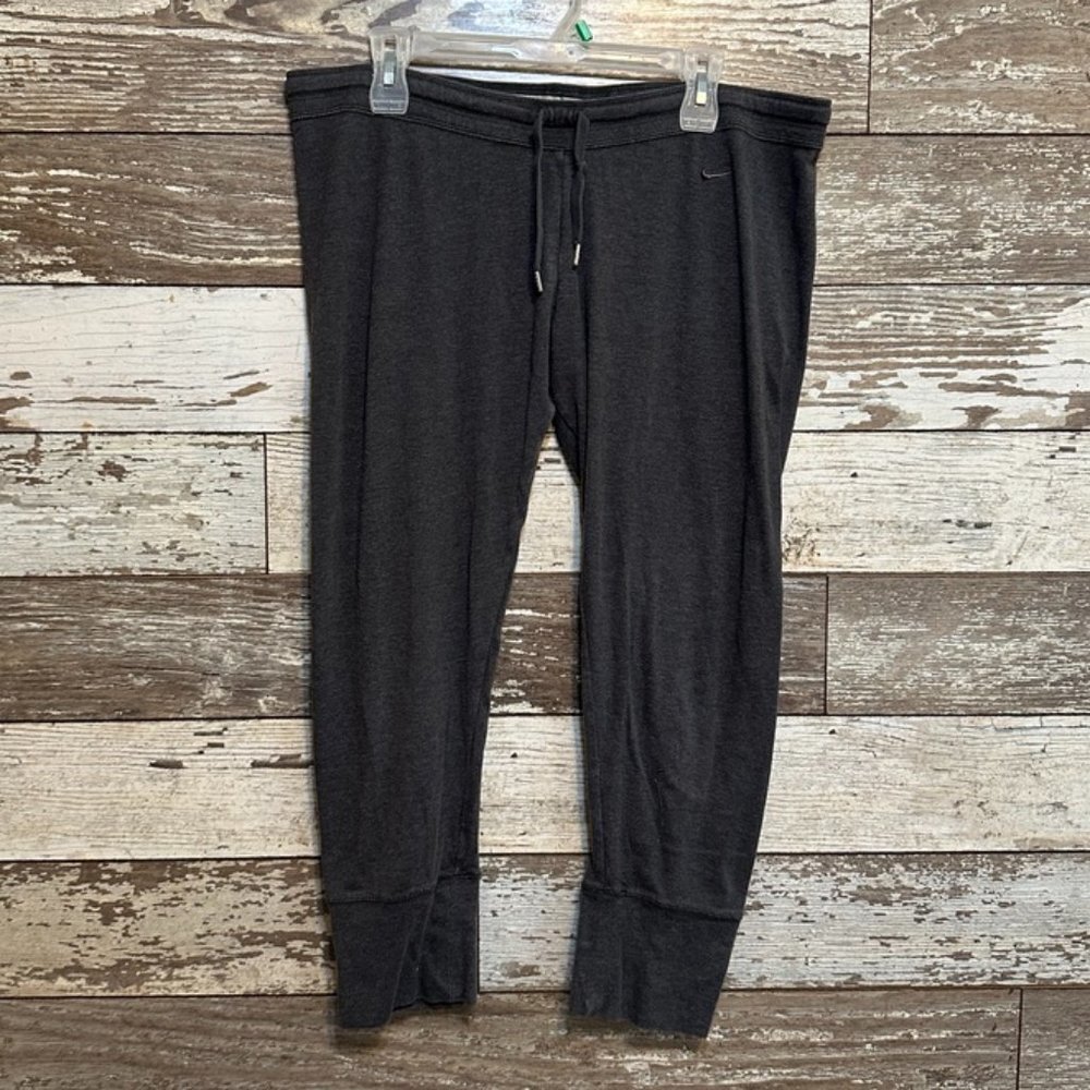 Nike Grey Athletic Wear Loose Fit Men's Jogger Sweatpants